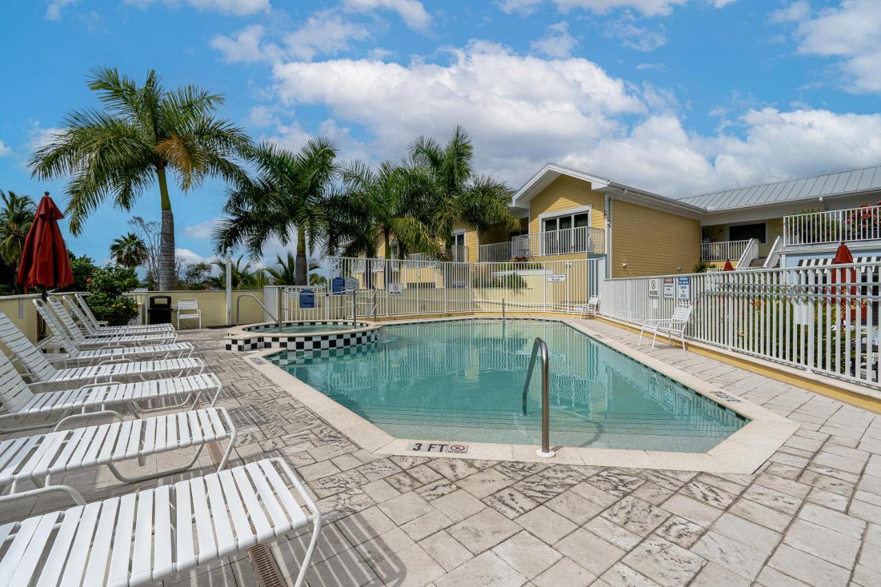 Harbour House At The Inn 310 Fort Myers Beach Exterior photo